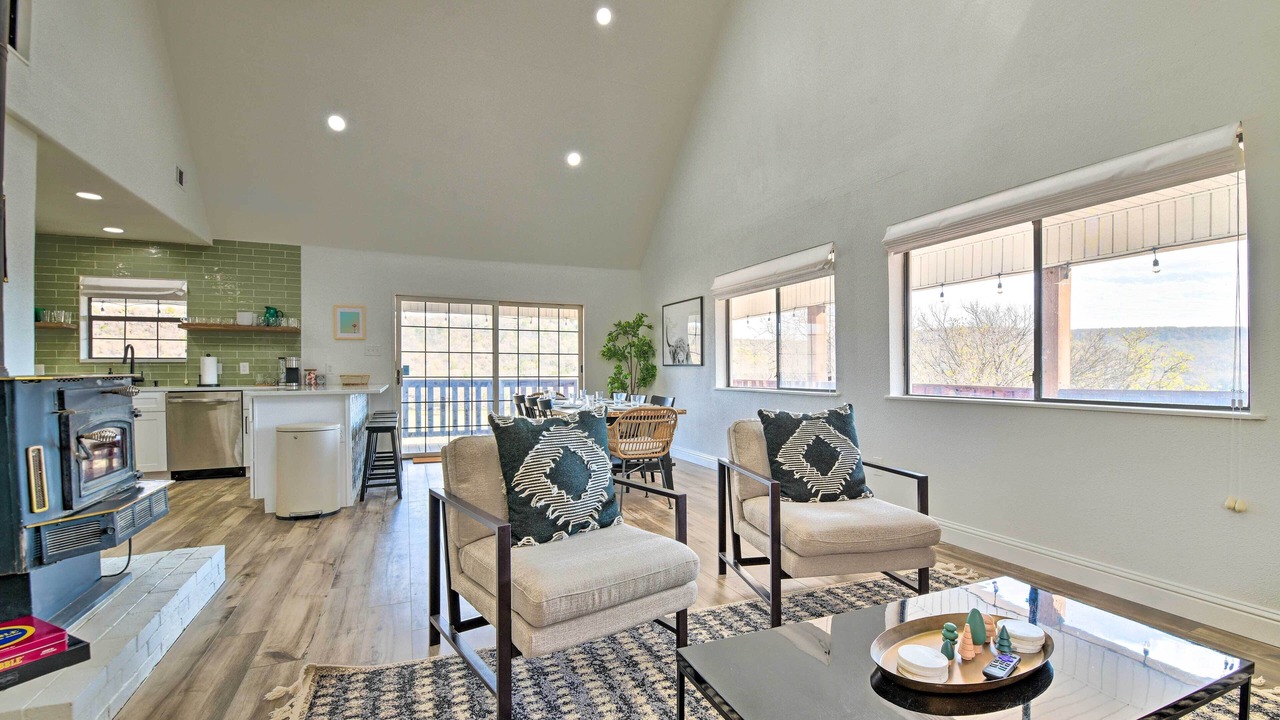 Photo of Livingroom in Gordon