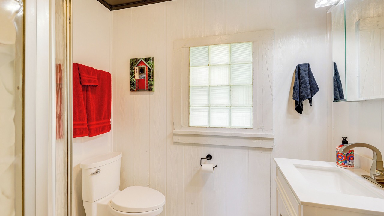 Photo of Bathroom in Highland