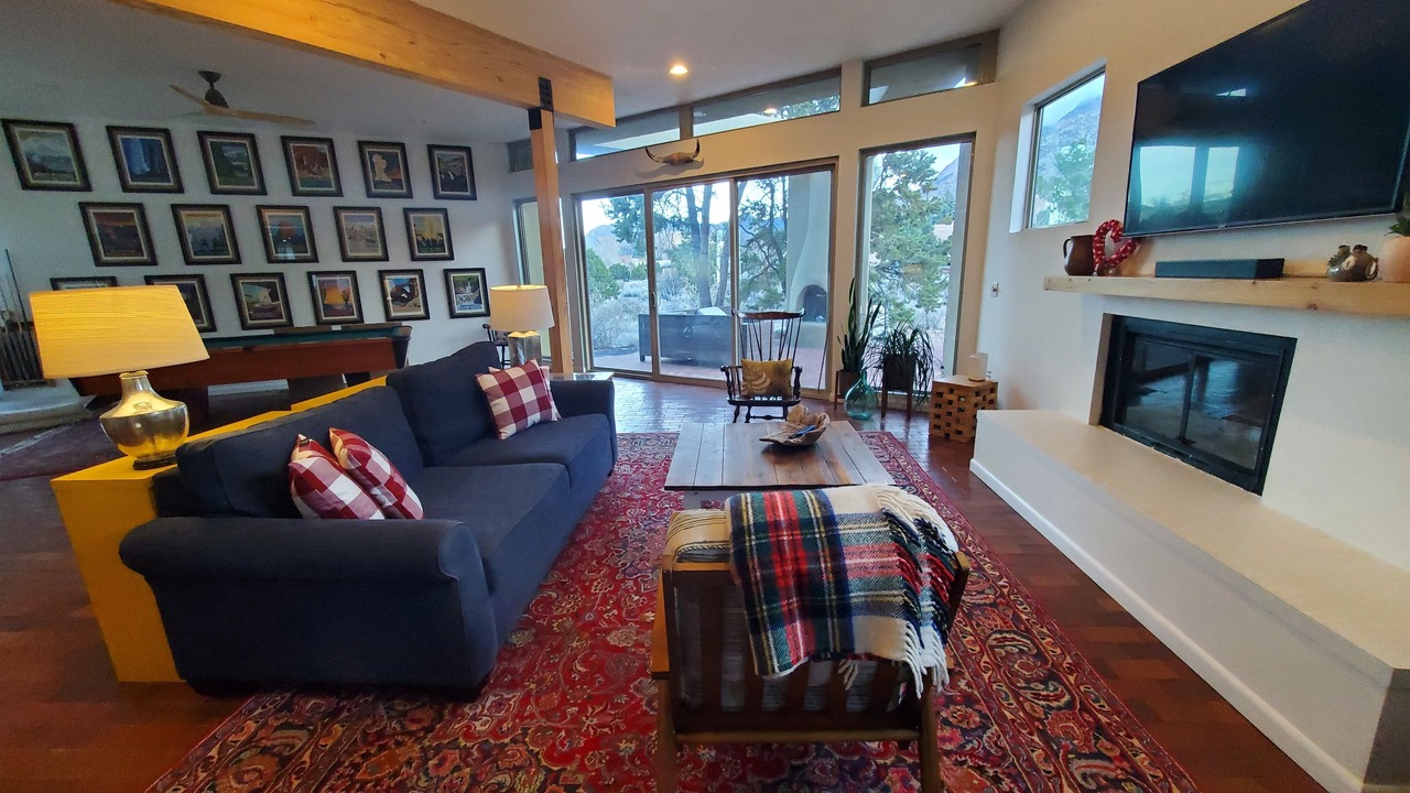 Photo of Livingroom in Sandia Heights South