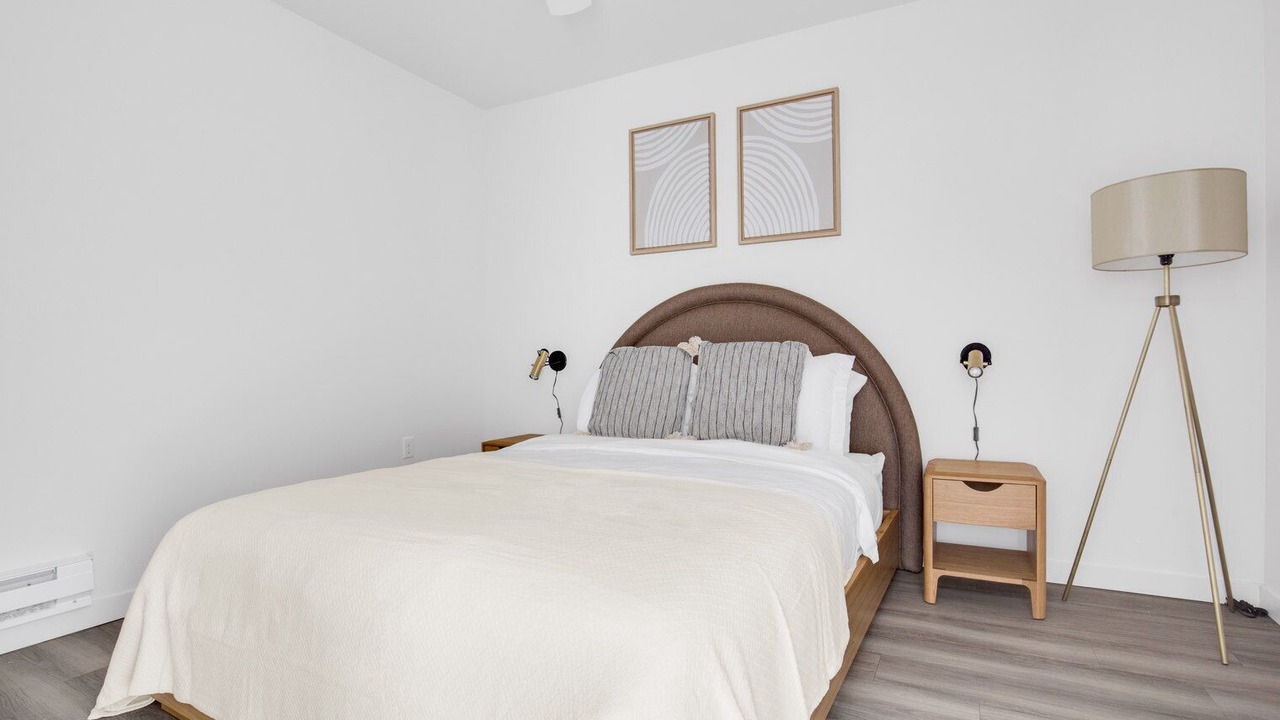 Photo of Bedroom in Broadway