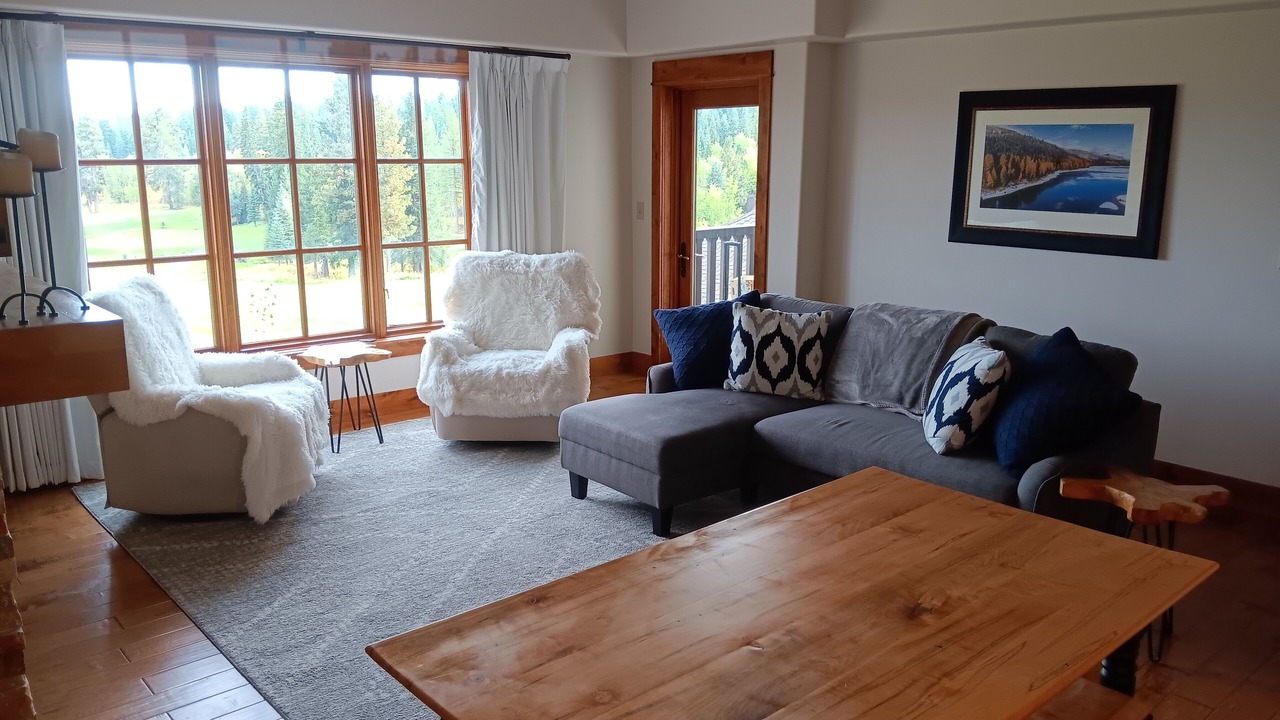 Photo of Livingroom in Tamarack