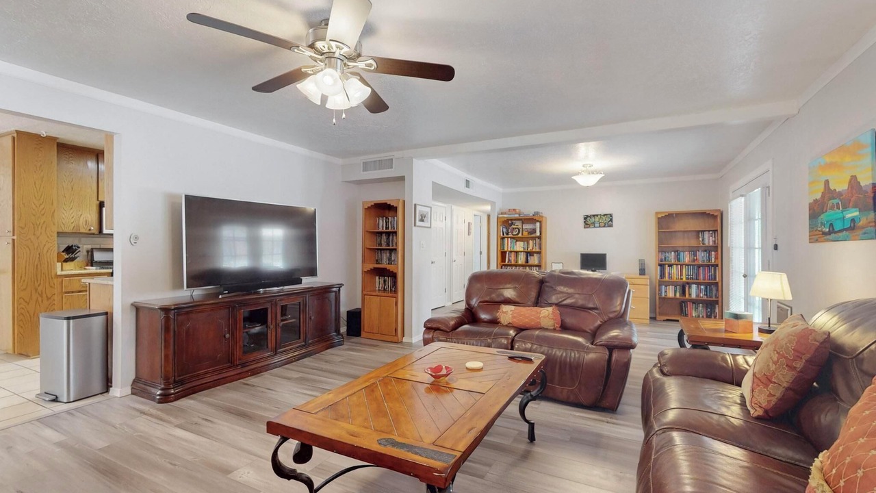 Photo of Livingroom in Northeast Heights