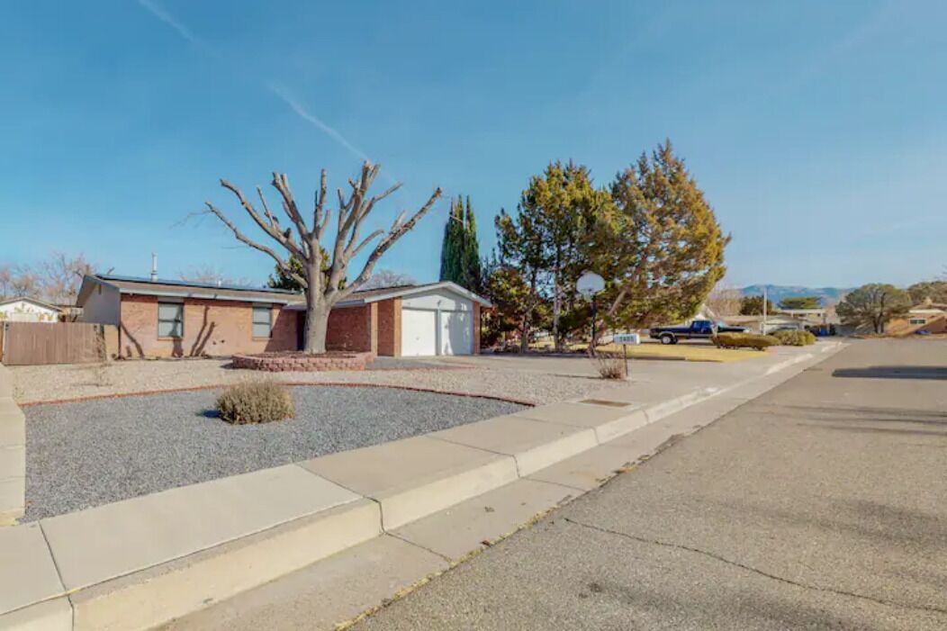 Photo of Outdoor in Northeast Heights