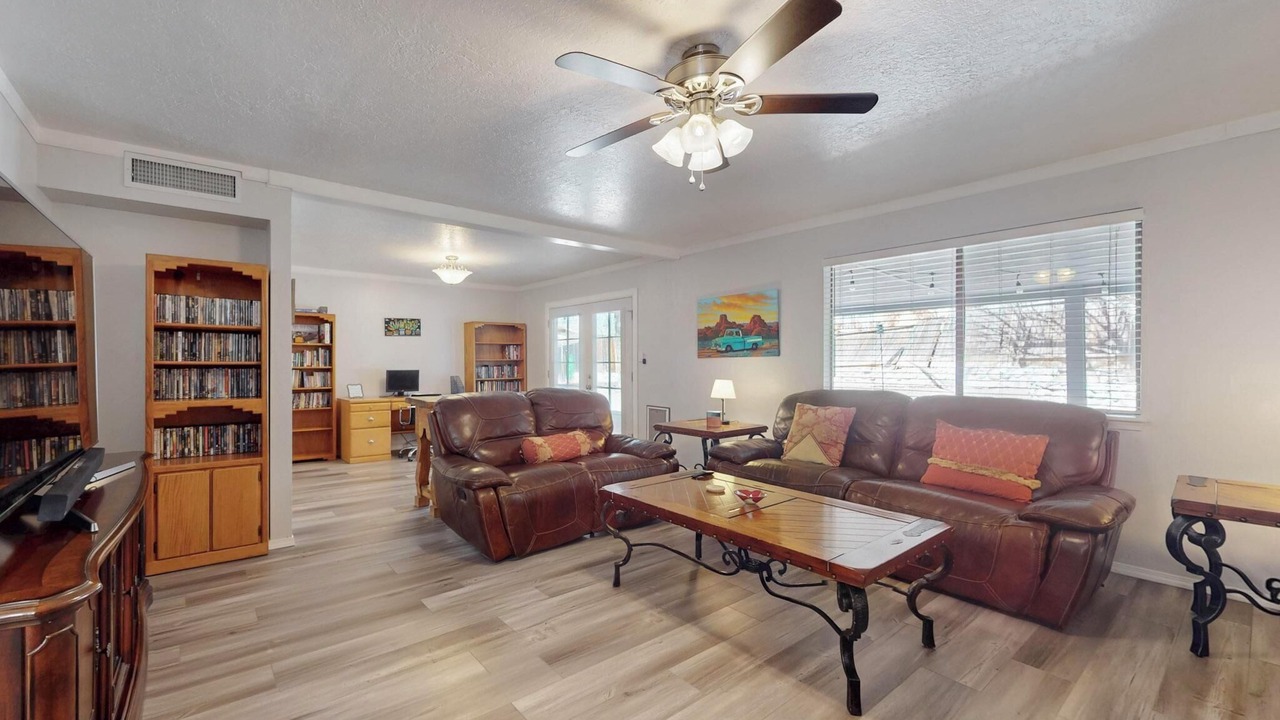 Photo of Livingroom in Northeast Heights