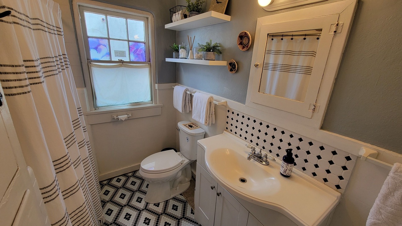 Photo of Bathroom in Nob Hill