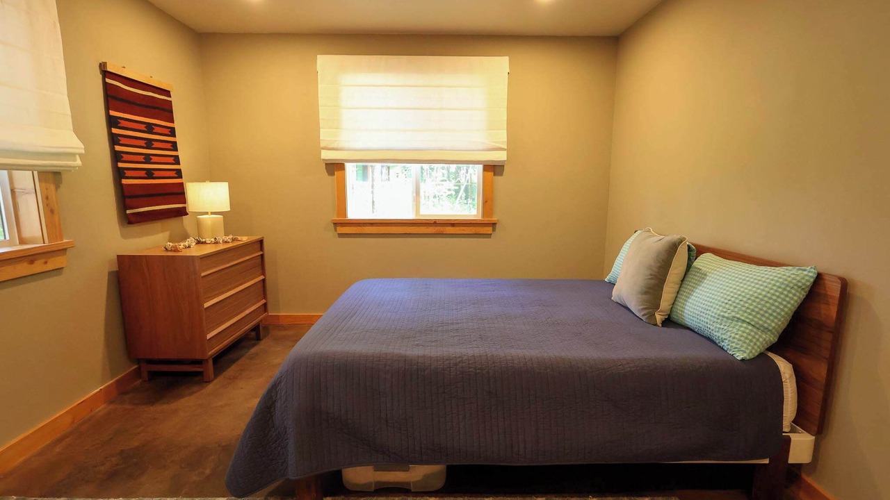 Photo of Bedroom in Mazama