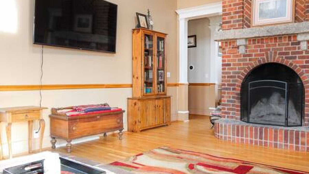 Photo of Livingroom in Haines