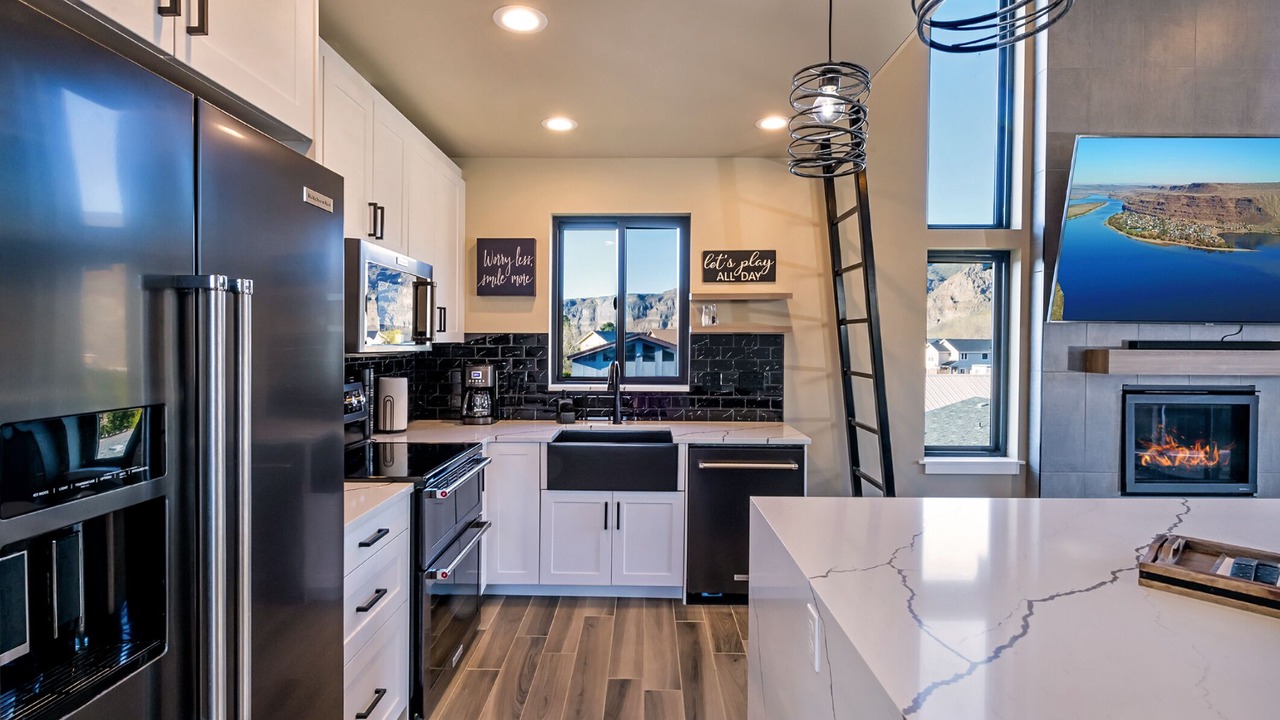 Photo of Kitchen in Sunland Estates