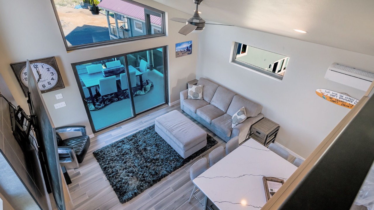 Photo of Livingroom in Sunland Estates