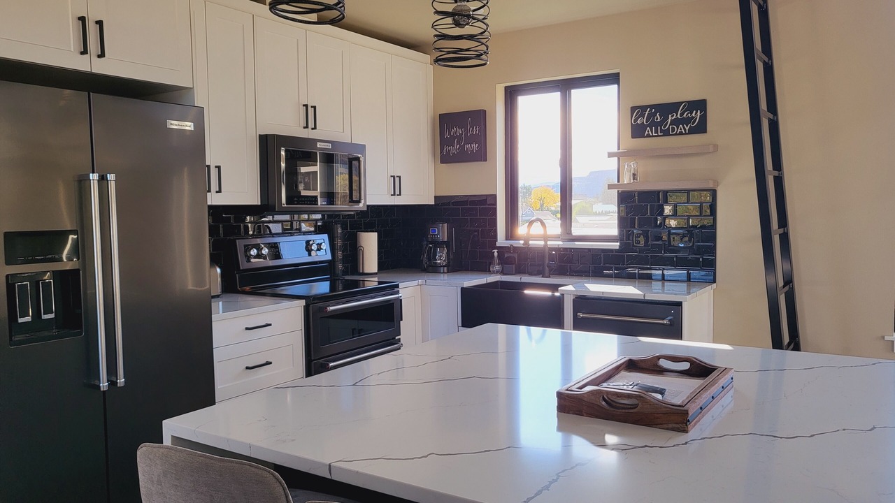 Photo of Kitchen in Sunland Estates