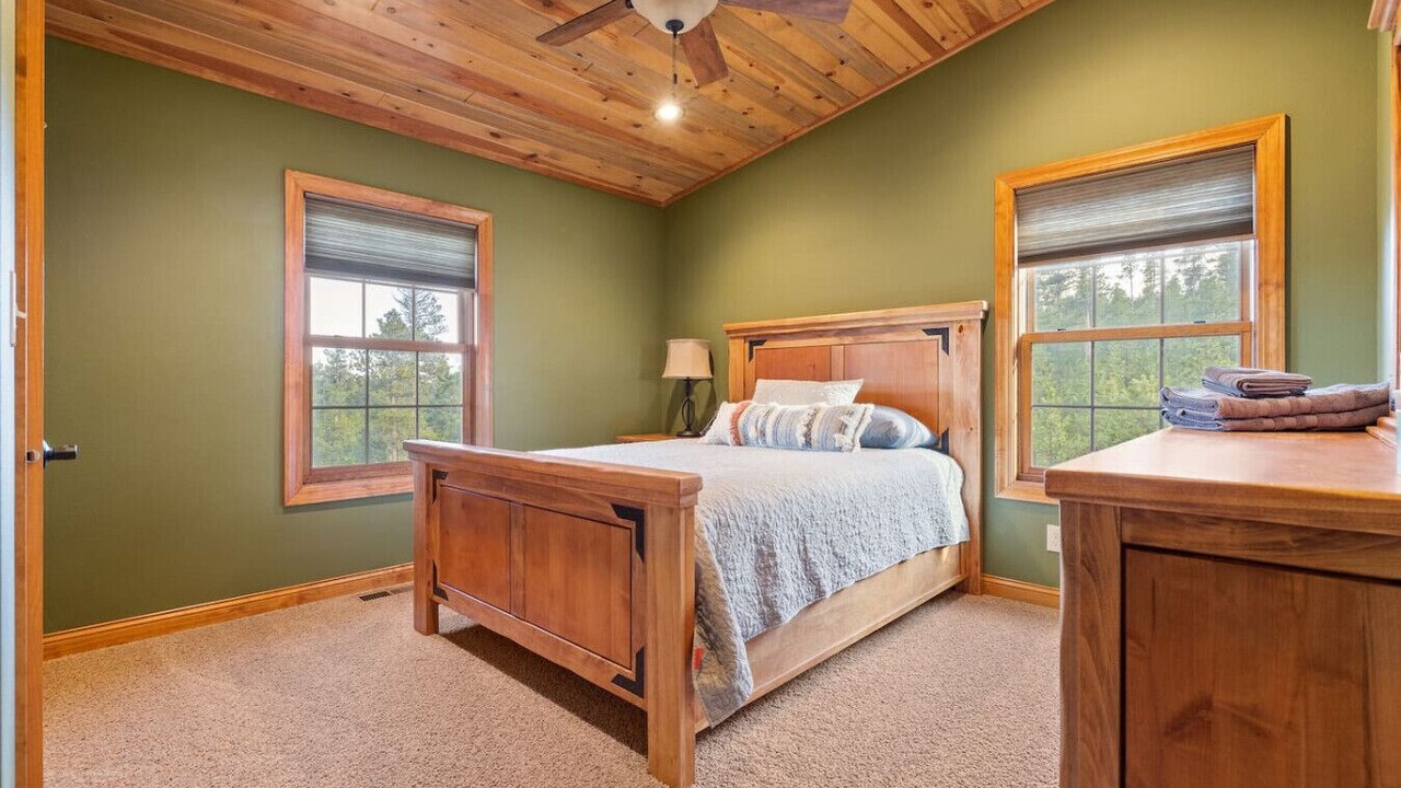 Photo of Bedroom in Deadwood
