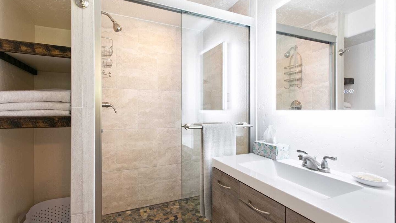 Photo of Bathroom in Black Hawk