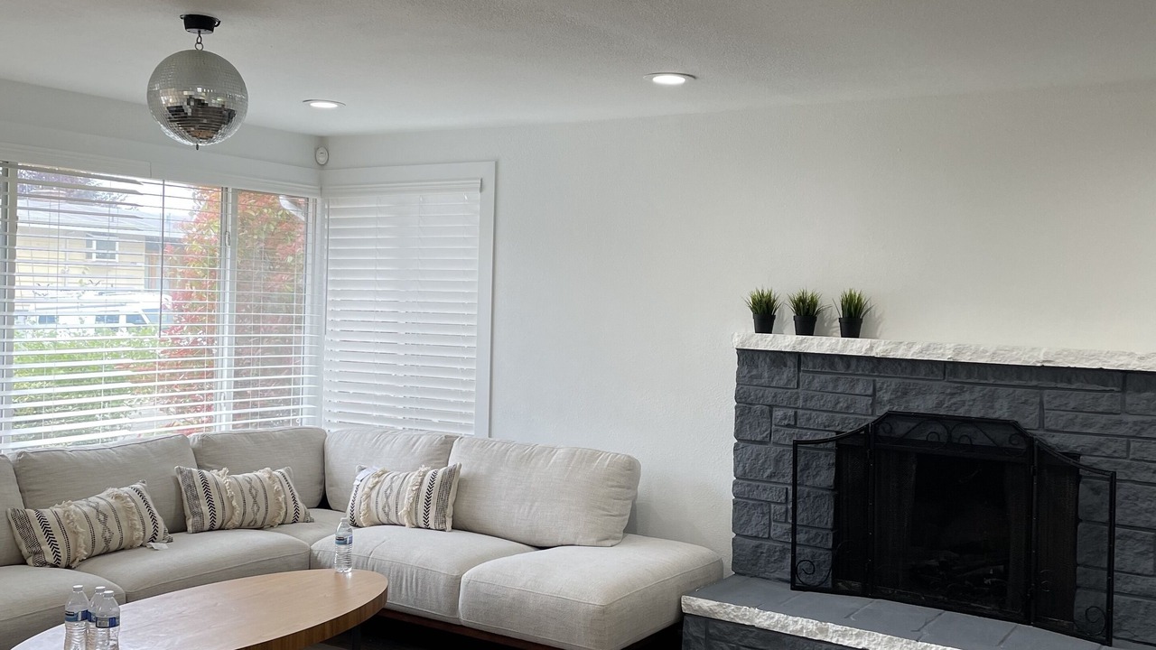 Photo of Livingroom in Renton