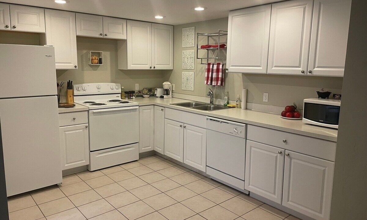 Photo of Kitchen in Sunland Estates