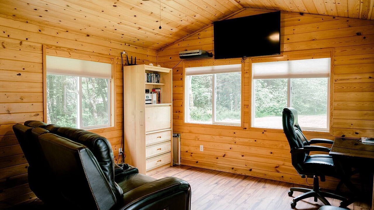 Photo of Livingroom in Sekiu