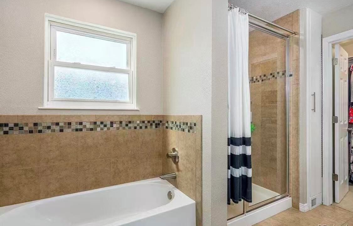 Photo of Bathroom in Foothill Green