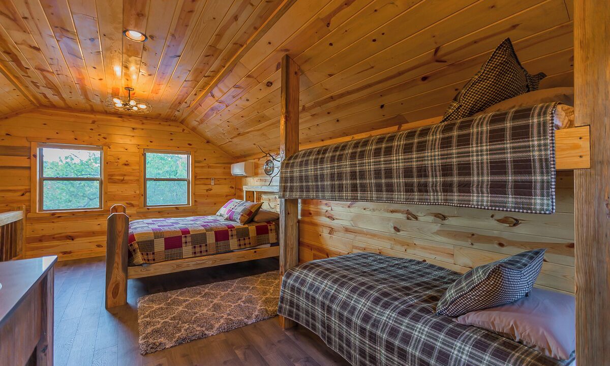 Photo of Bedroom in Board Camp