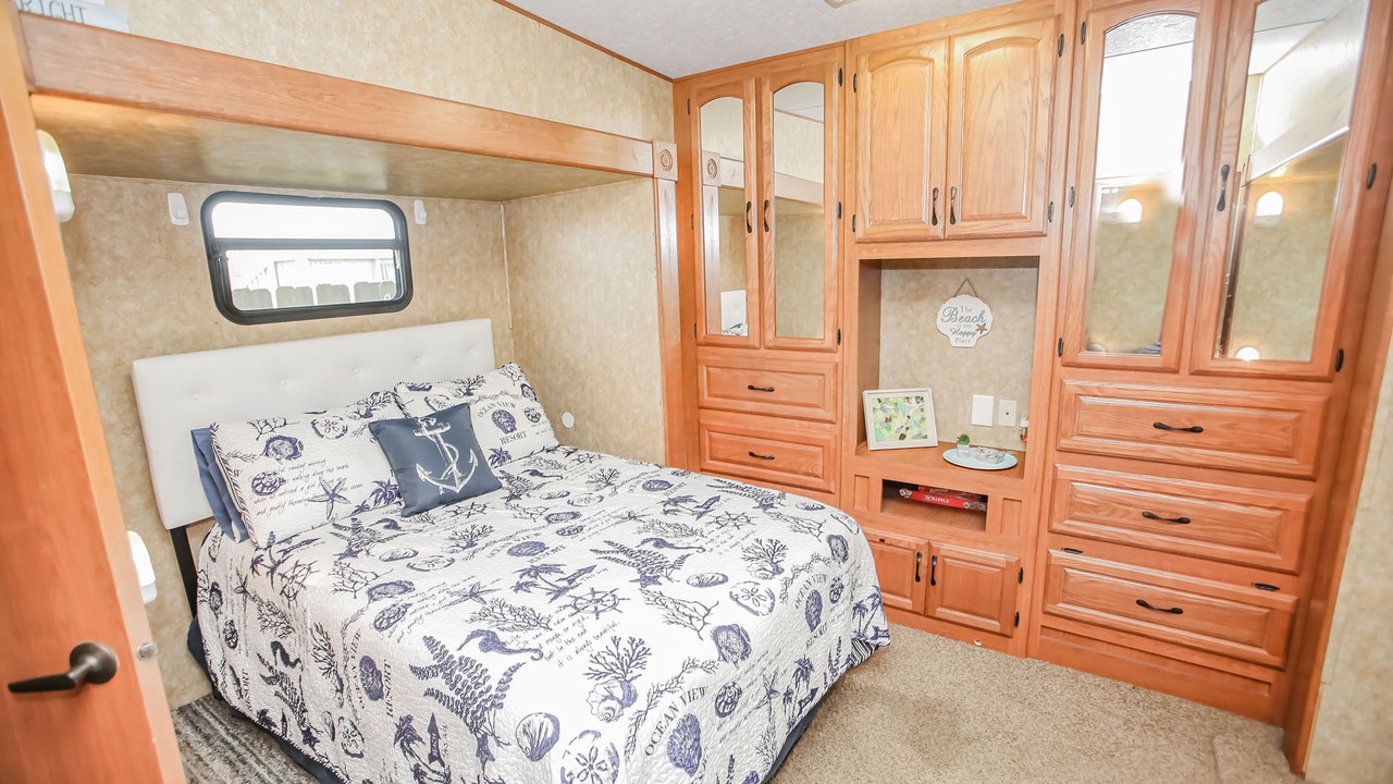 Photo of Bedroom in Cedar Lane