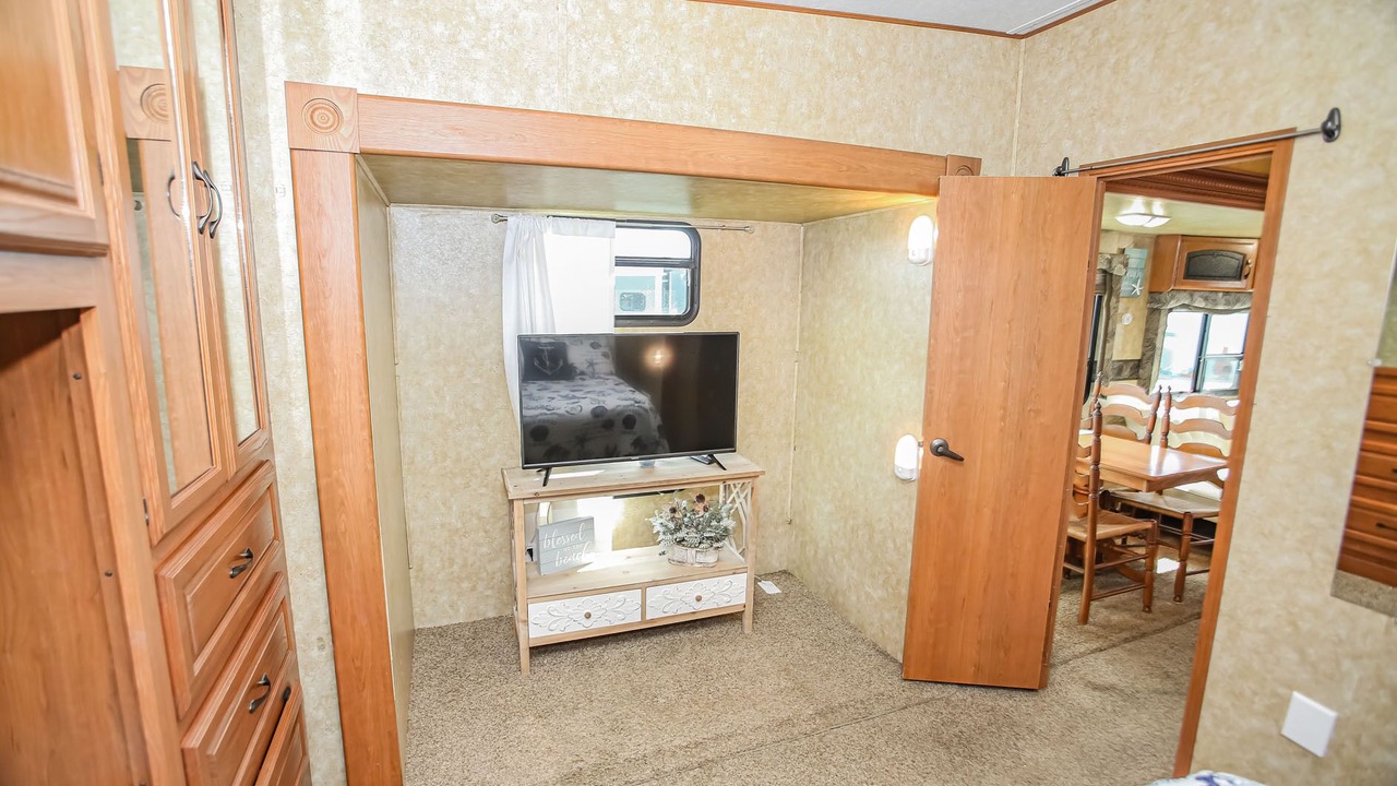 Photo of Bedroom in Cedar Lane