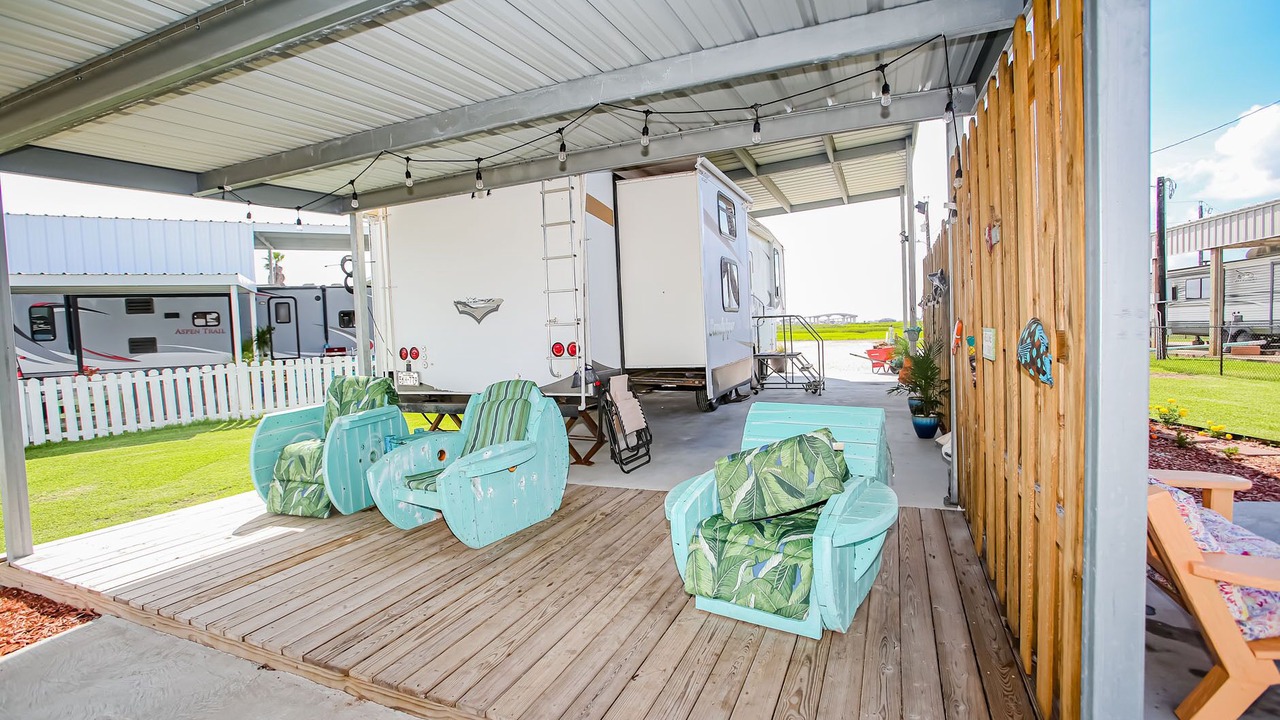 Photo of Patio Balcony in Cedar Lane