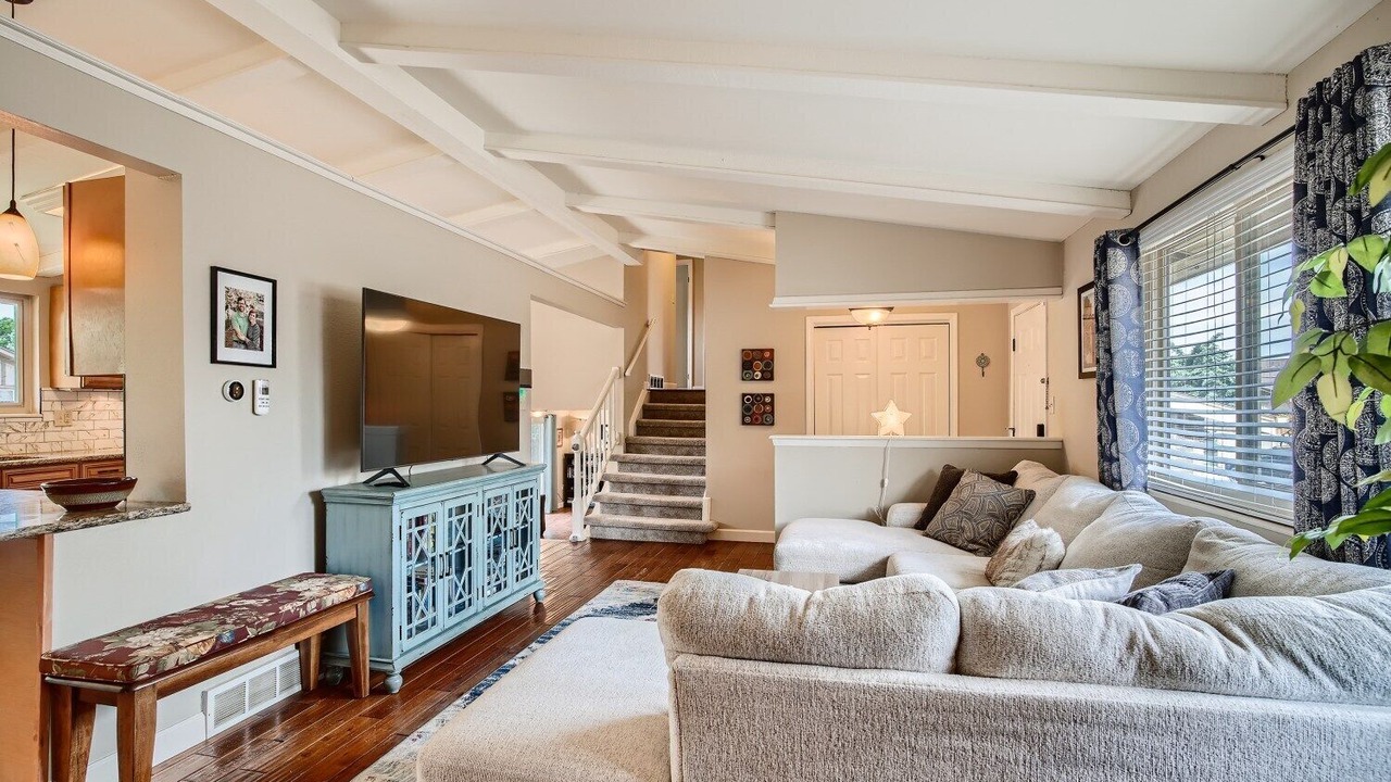 Photo of Livingroom in South Westminster