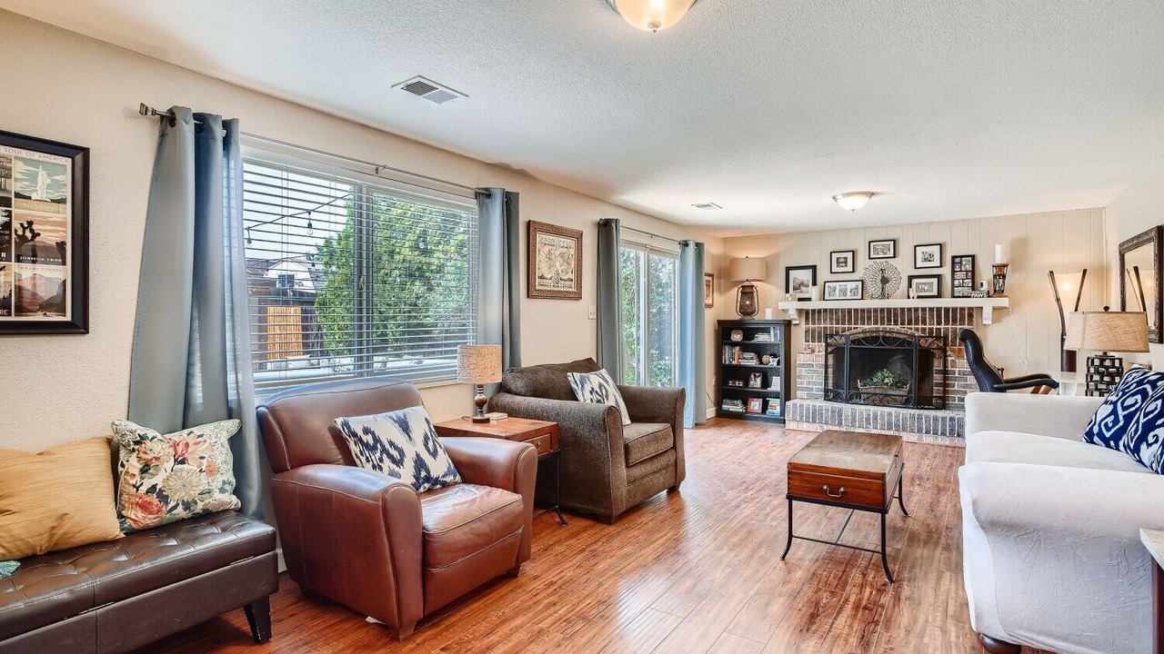 Photo of Livingroom in South Westminster