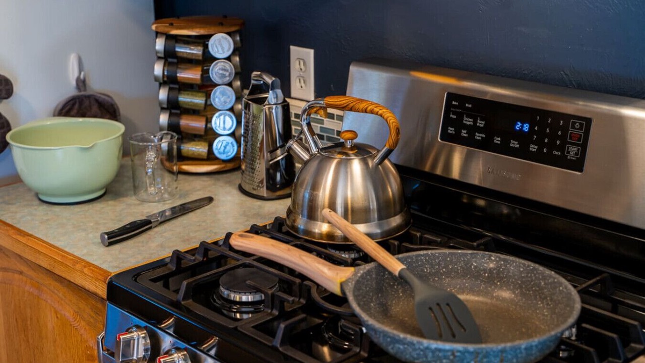 Photo of Kitchen in North Central Westminster