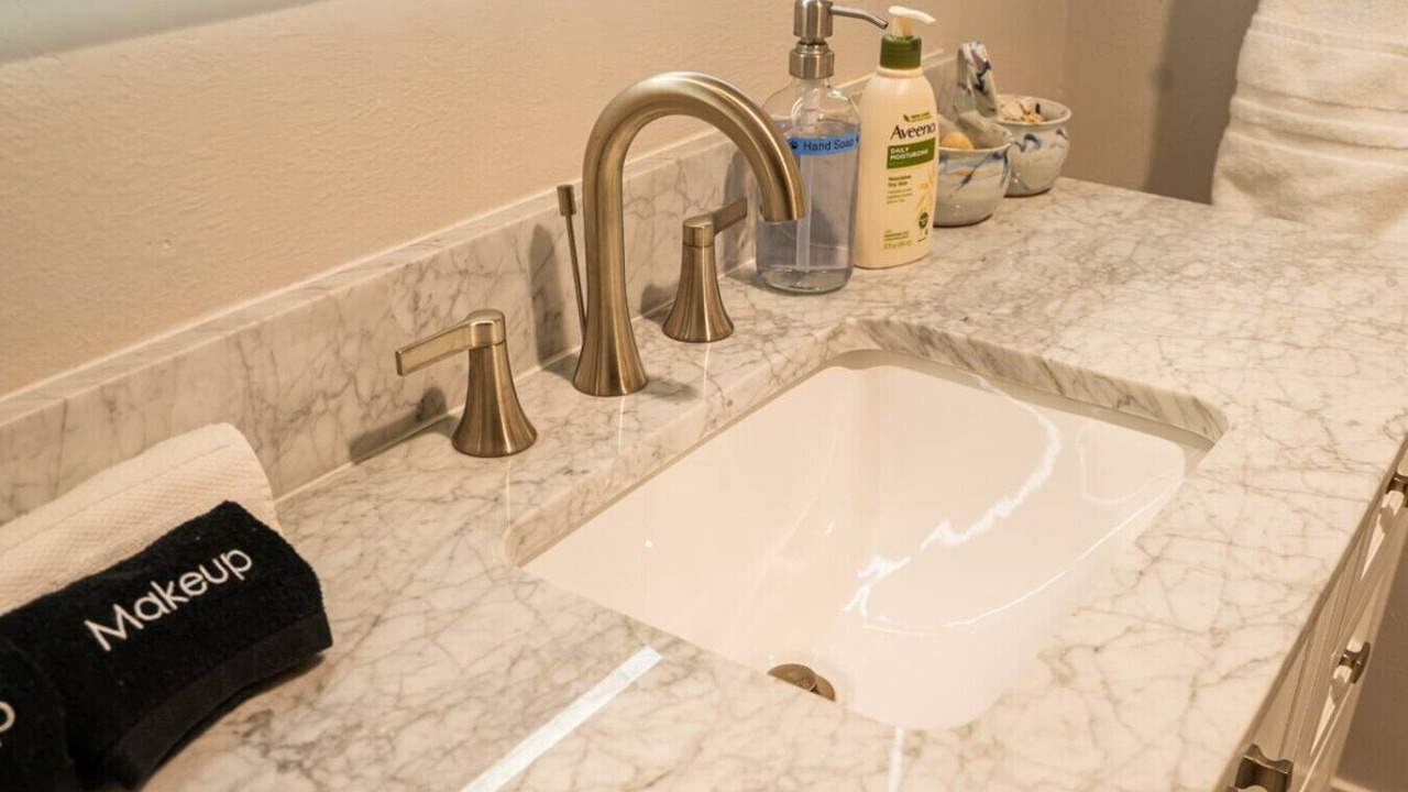 Photo of Bathroom in North Central Westminster