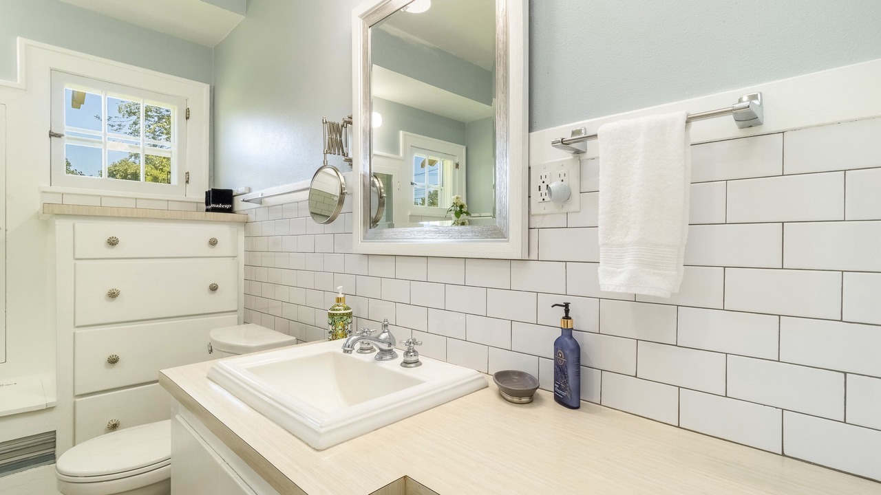 Photo of Bathroom in College Place