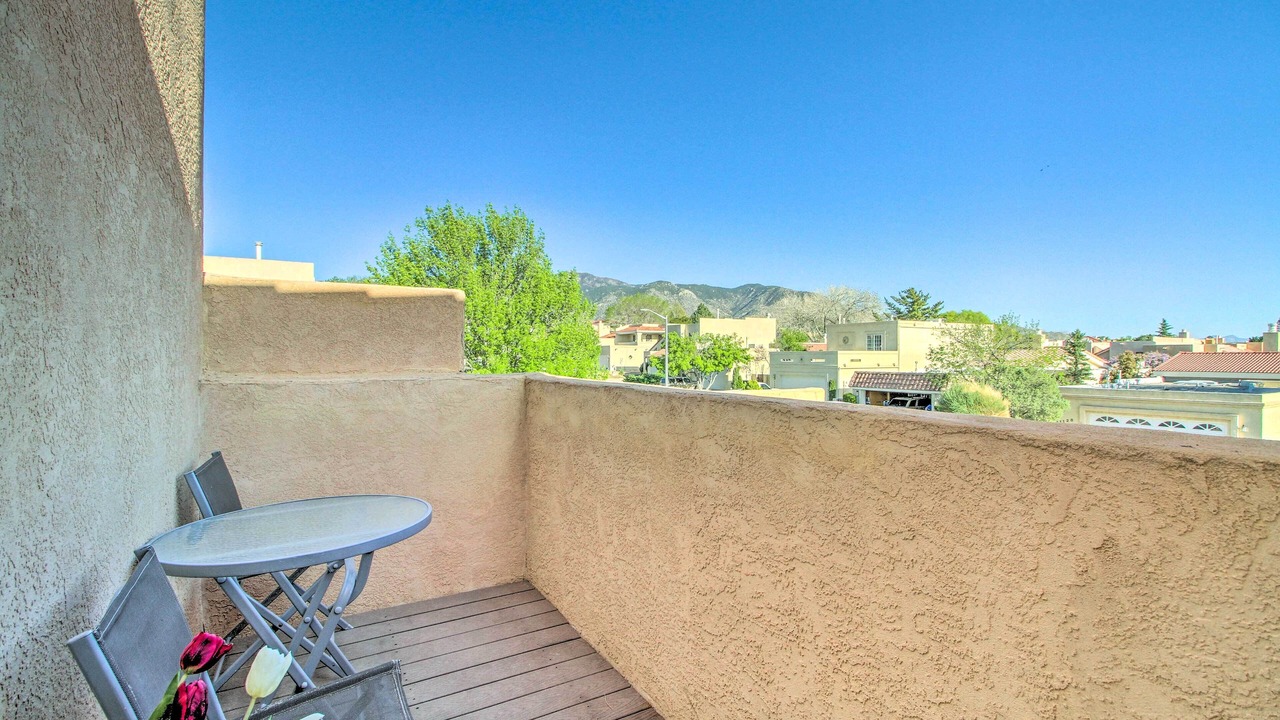 Photo of Patio Balcony in Northeast Heights