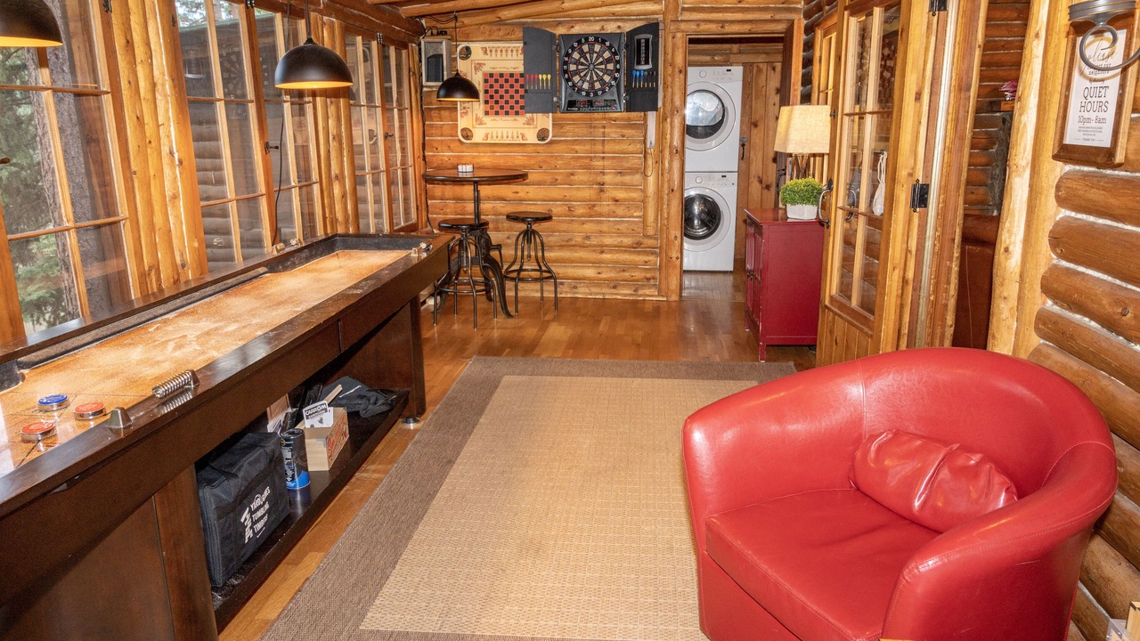 Photo of Bedroom in Indian Hills