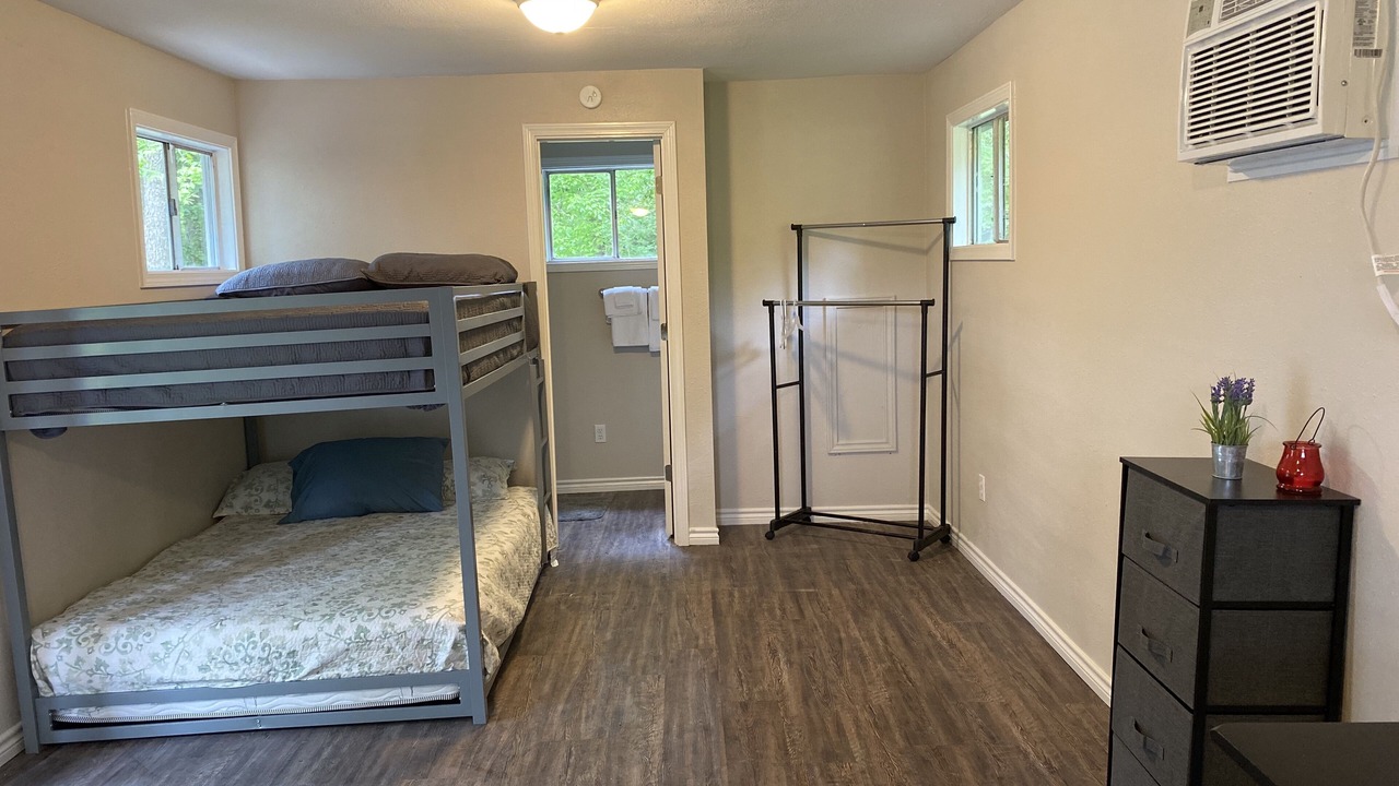 Photo of Bedroom in Cleveland