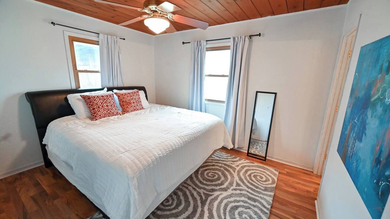 Photo of Bedroom in Lincoln
