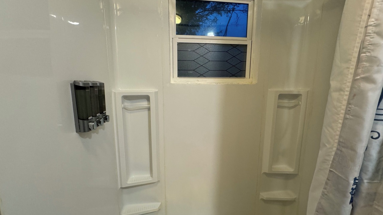 Photo of Bathroom in Palisades