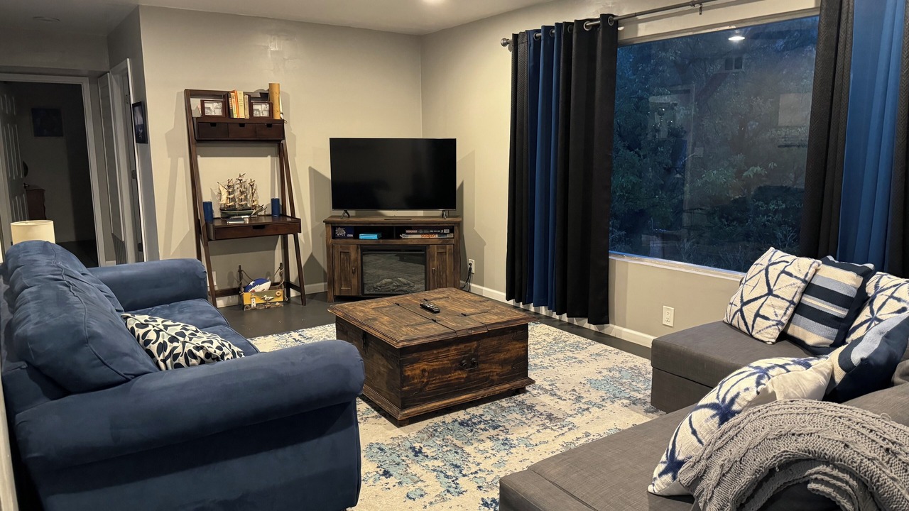 Photo of Livingroom in Palisades