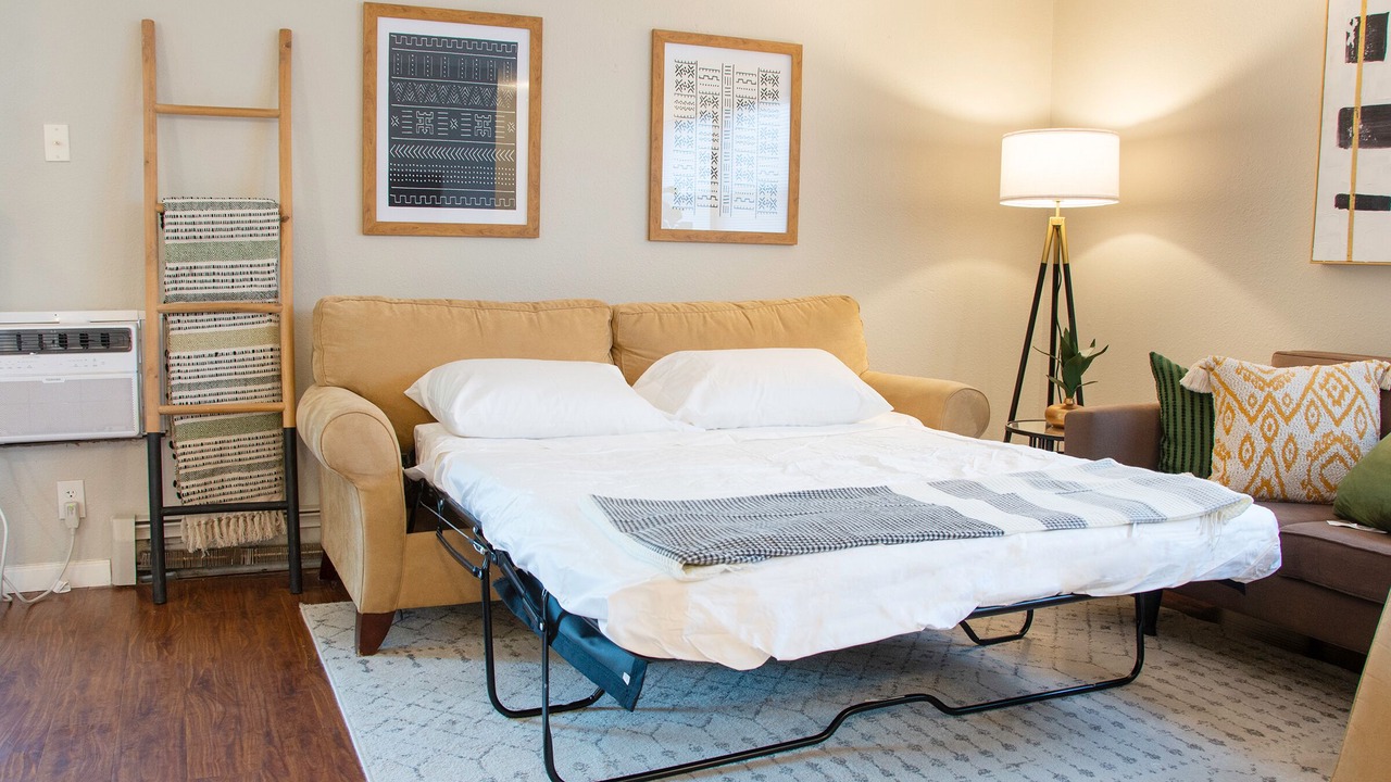 Photo of Bedroom in Aurora
