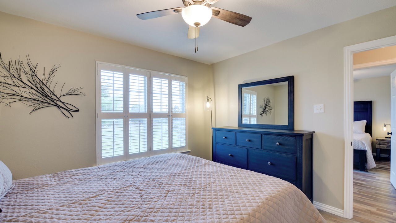 Photo of Bedroom in Granbury