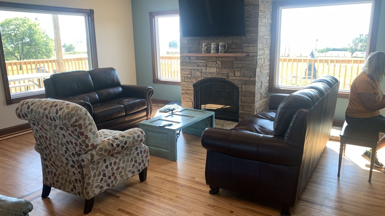 Photo of Livingroom in Southeast Bon Homme