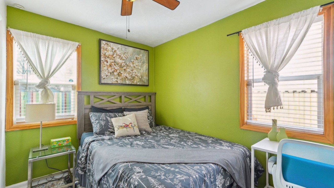 Photo of Bedroom in Lamar Heights Area