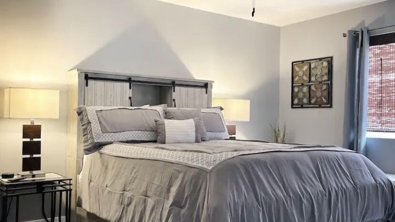 Photo of Bedroom in Capitol Beach