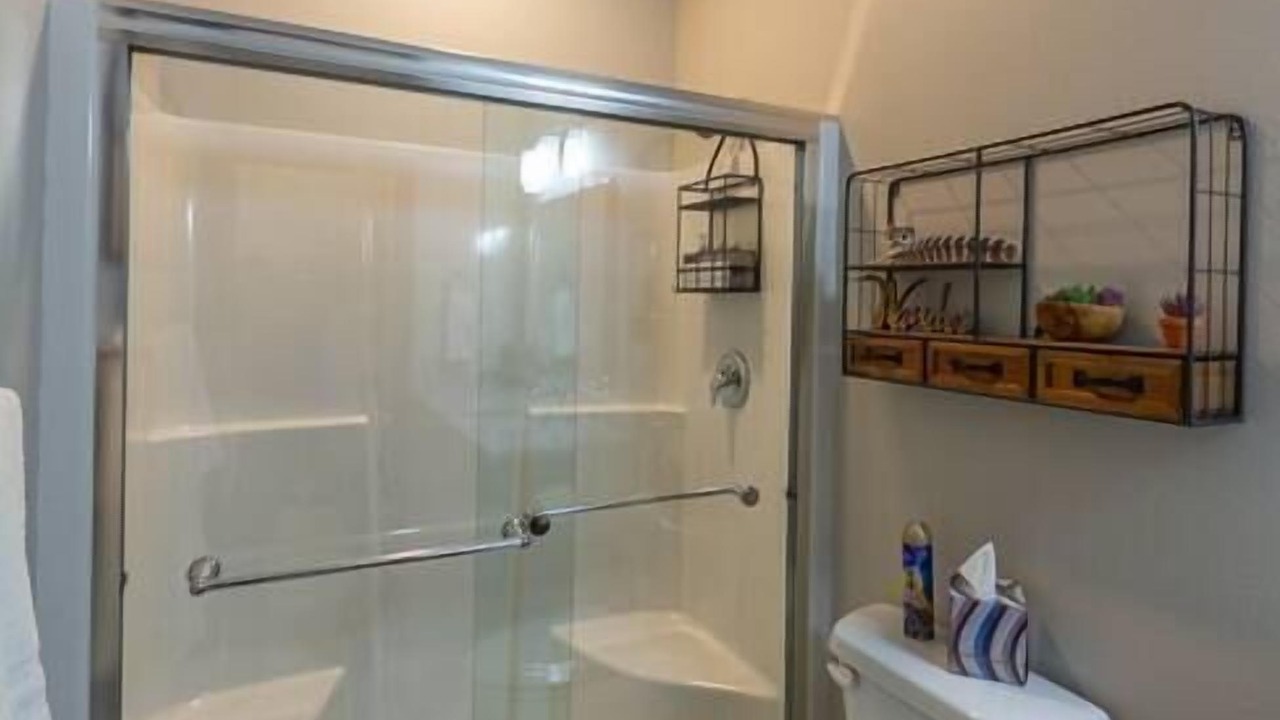 Photo of Bathroom in Valley