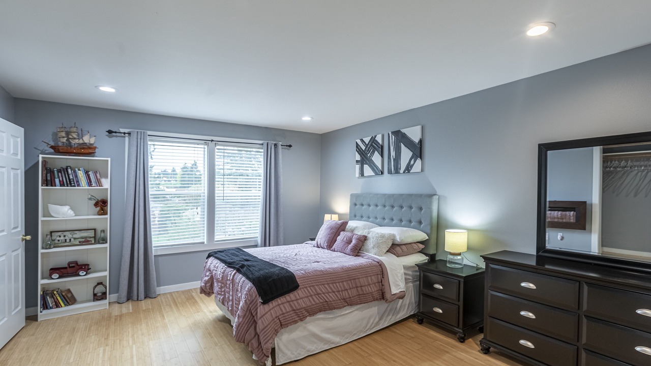 Photo of Bedroom in Tukwila