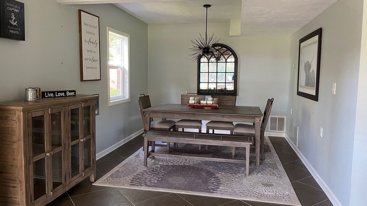 Photo of Livingroom in Douglas County