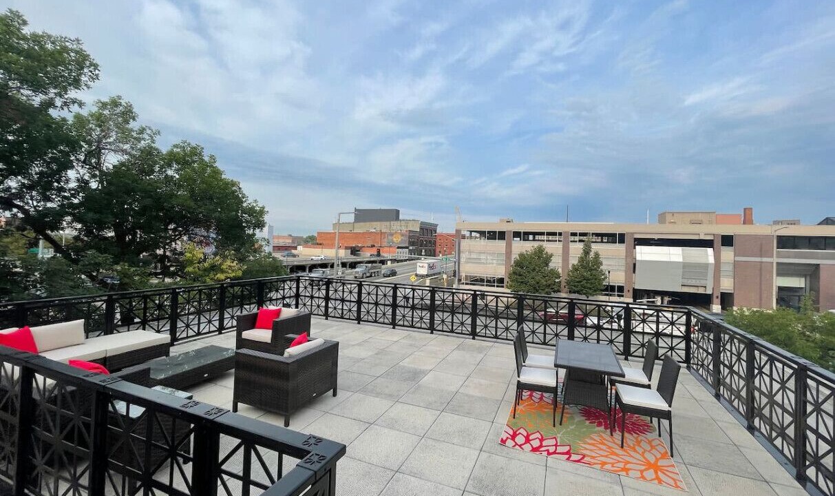 Photo of Outdoor in Downtown Lincoln