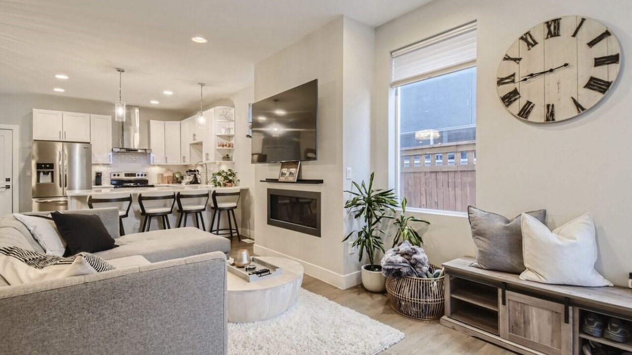 Photo of Livingroom in West Colfax