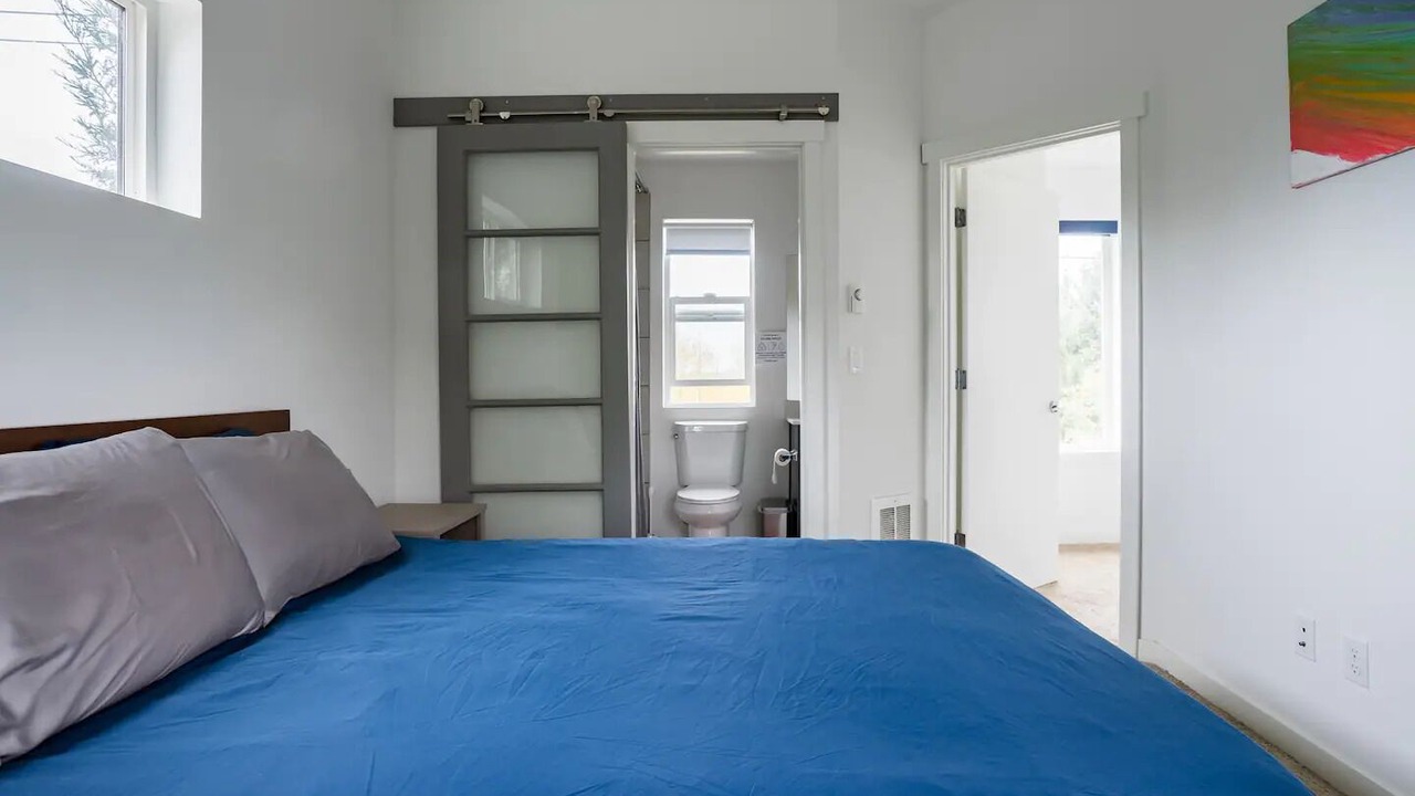 Photo of Bedroom in North Delridge
