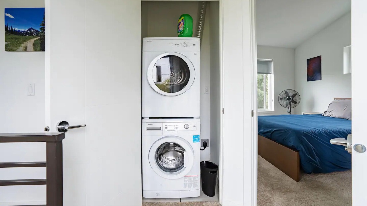 Photo of Bedroom in North Delridge