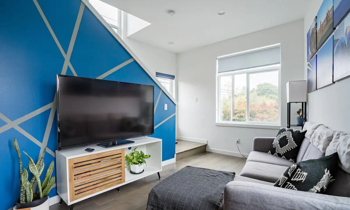 Photo of Livingroom in North Delridge