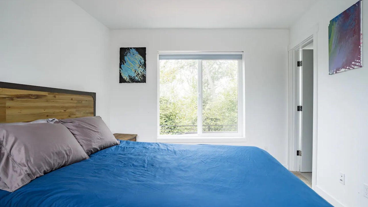 Photo of Bedroom in North Delridge