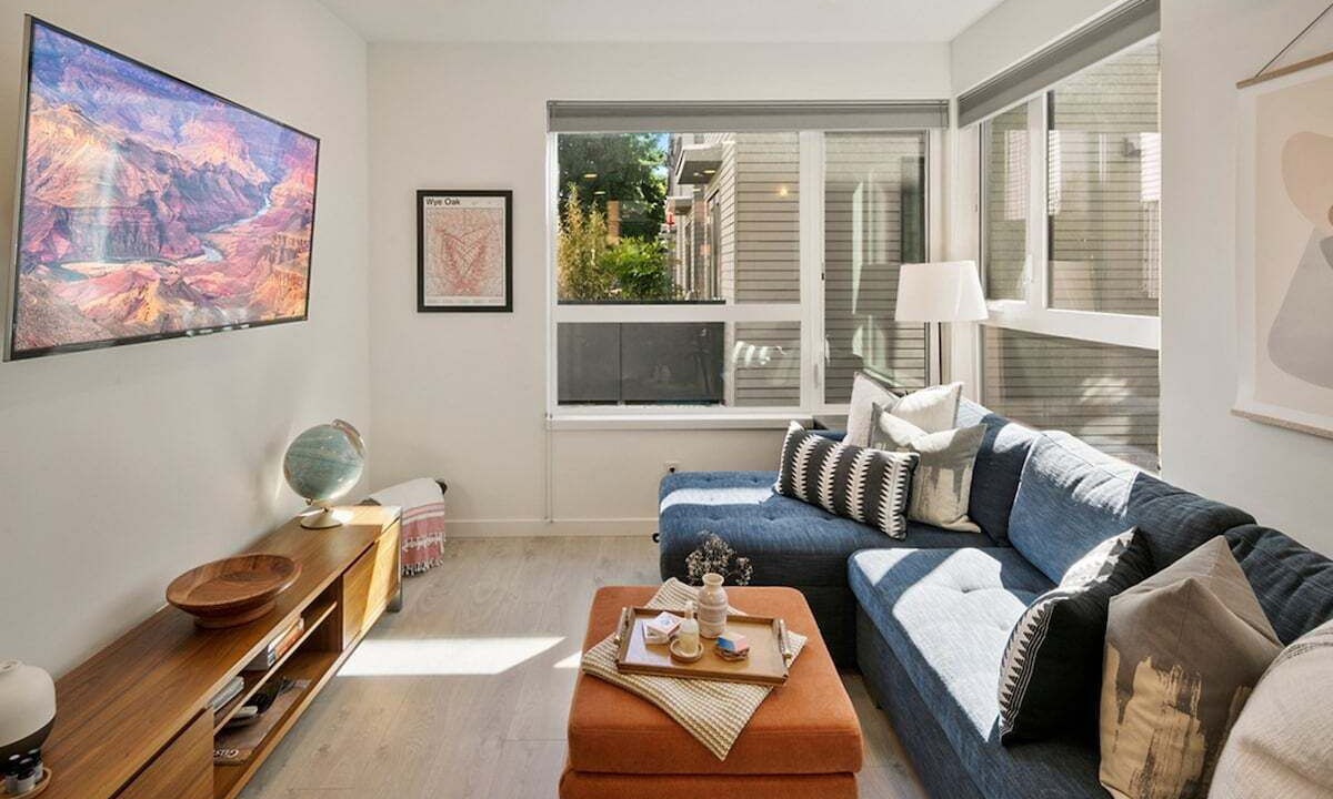 Photo of Livingroom in Broadway